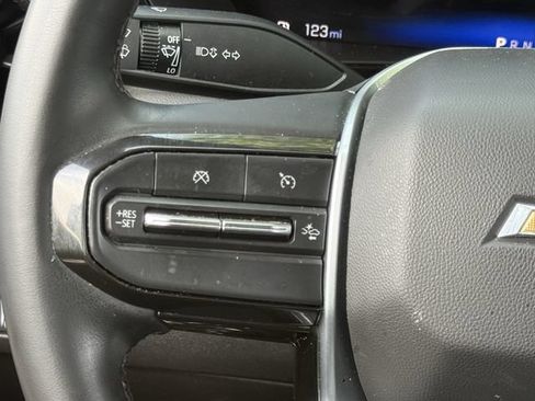 Certified 2024 Chevrolet Colorado LT w/ LT Convenience Package II RWD image 16