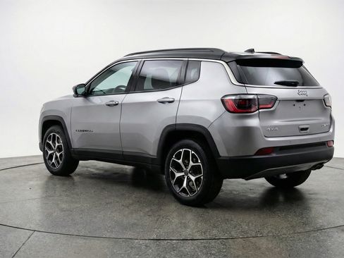 Used 2025 Jeep Compass Limited AWD/4WD image 6