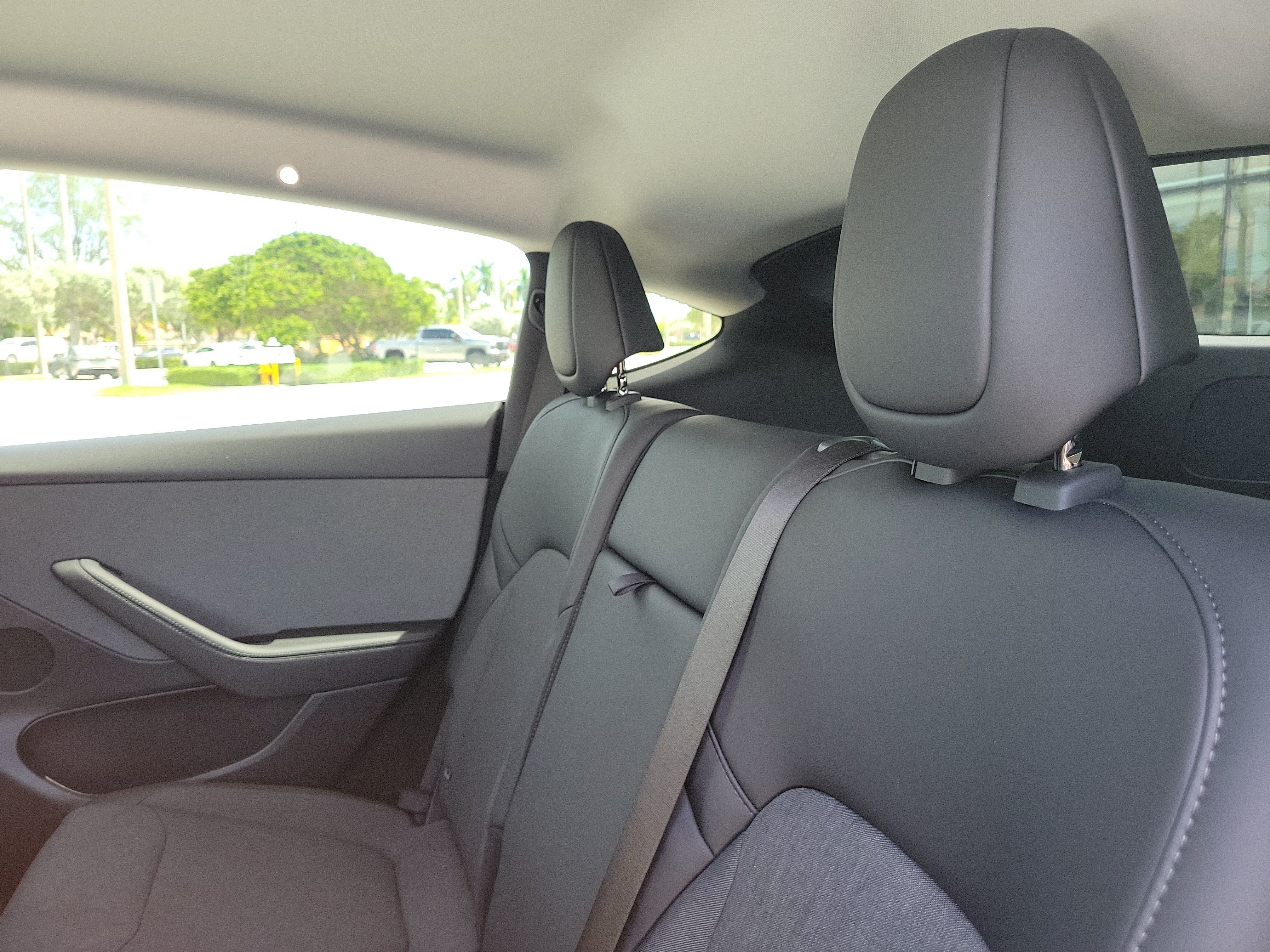 Used 2026 Tesla Model Y 2WD image 15