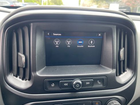 Used 2021 Chevrolet Colorado W/T RWD image 14
