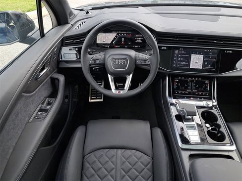 New 2026 Audi SQ7 Prestige image 22