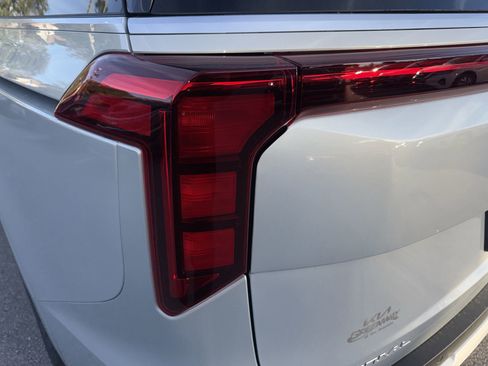 New 2026 Kia Carnival EX FWD image 7