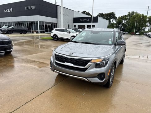 Certified 2021 Kia Seltos S FWD image 4