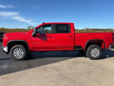 Used 2026 Chevrolet Silverado 3500 LT w/ Convenience Package image 4