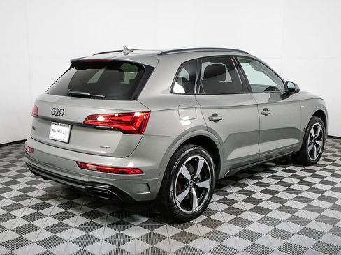 Used 2023 Audi Q5 2.0T Premium Plus w/ Premium Plus Package image 3