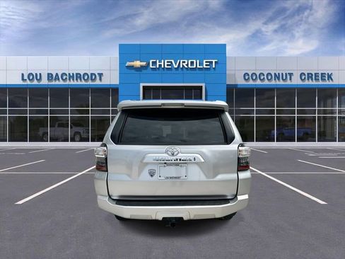 Used 2024 Toyota 4Runner SR5 image 7