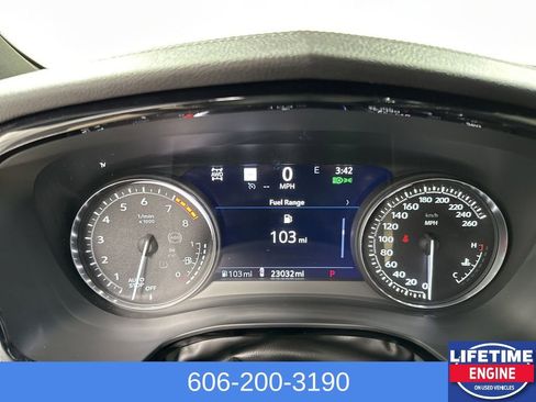 Used 2024 Cadillac XT6 Sport w/ Technology Package image 30