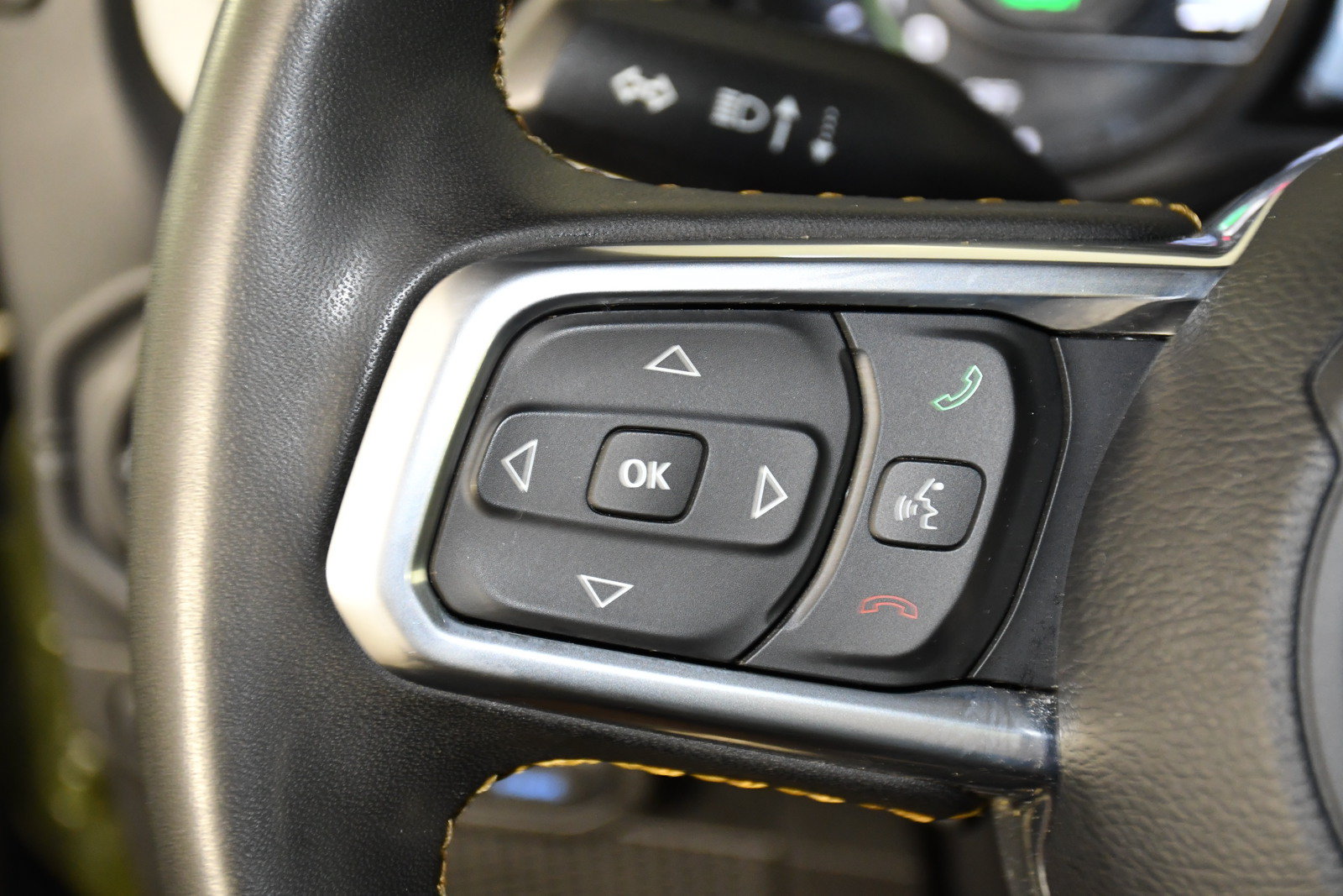 Used 2024 Jeep Wrangler Unlimited Sahara AWD/4WD image 20