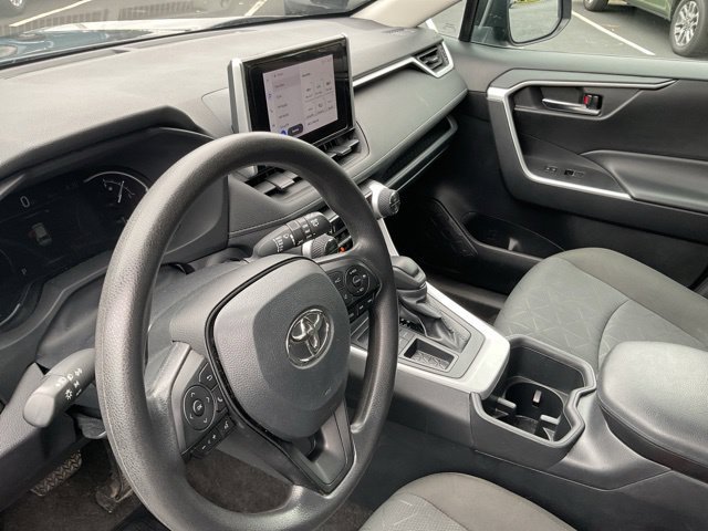 Used 2024 Toyota RAV4 XLE FWD image 20