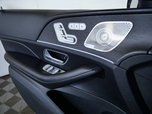Used 2021 Mercedes-Benz GLS 450 4MATIC image 26