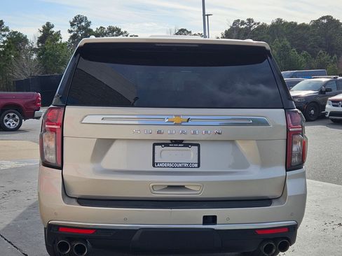 Used 2021 Chevrolet Suburban High Country image 6