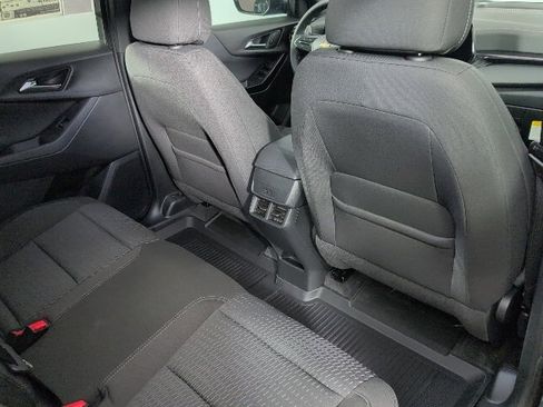 New 2026 Chevrolet Equinox LT w/ LPO, Floor Liner Package image 10