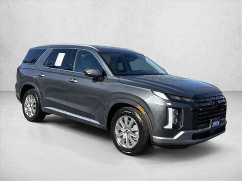 Used 2023 Hyundai Palisade SEL w/ Cargo Package image 5