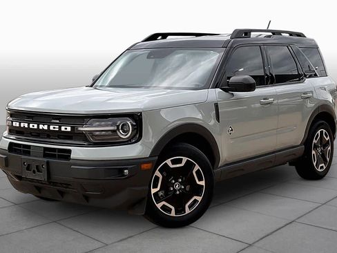 Used 2022 Ford Bronco Sport Outer Banks AWD/4WD image 2