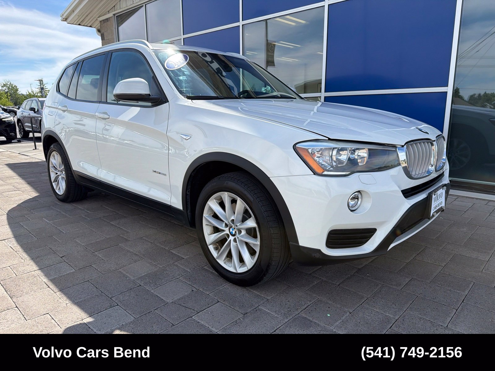 Used 2017 BMW X3 xDrive28i AWD/4WD image 2