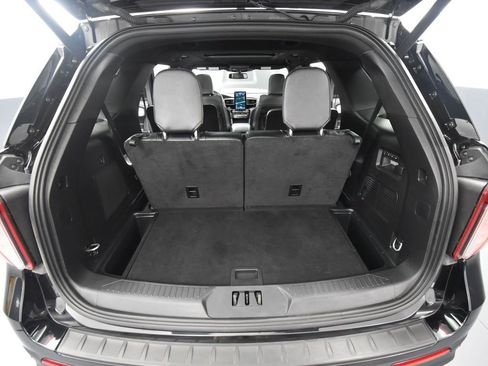 Used 2024 Ford Explorer ST w/ Technology Package image 49