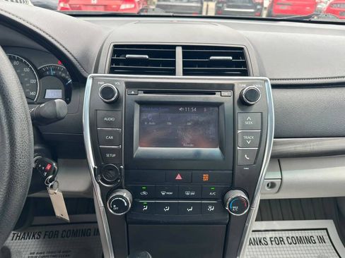 Used 2015 Toyota Camry LE FWD image 18