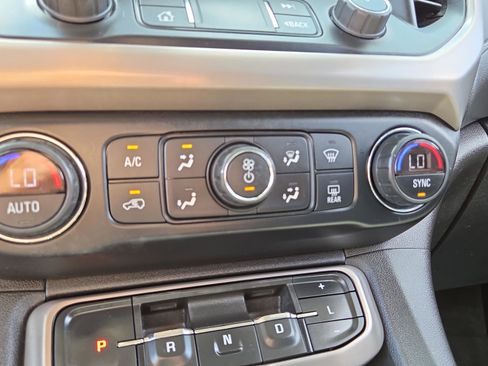 Used 2021 GMC Acadia Denali w/ Denali Technology Package image 36