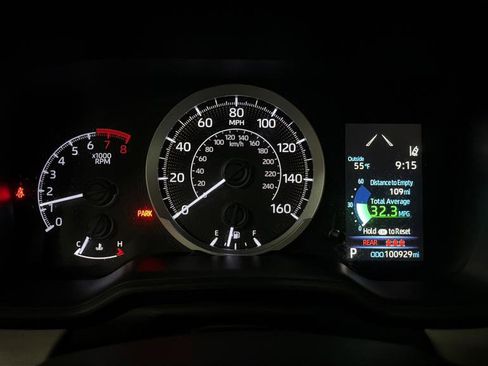 Used 2020 Toyota Corolla L FWD image 21