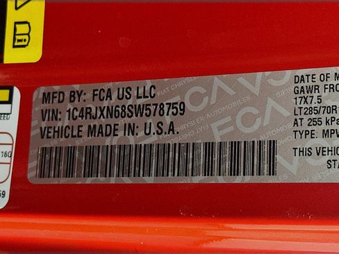 Used 2025 Jeep Wrangler Willys image 12