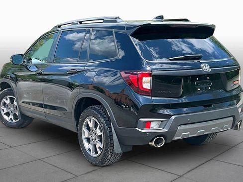 Used 2023 Honda Passport TrailSport image 12