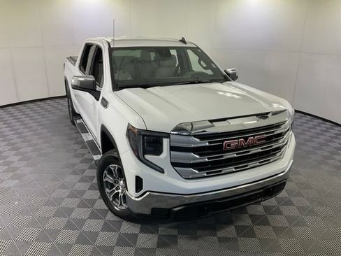 Used 2024 GMC Sierra 1500 SLE AWD/4WD image 44
