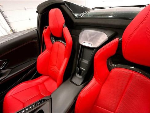 Used 2024 Chevrolet Corvette Stingray Premium Conv w/ Z51 Performance Package RWD image 23