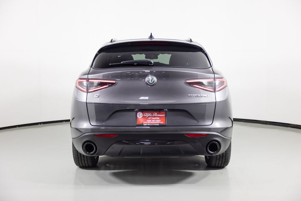 New 2026 Alfa Romeo Stelvio Sprint AWD/4WD image 11
