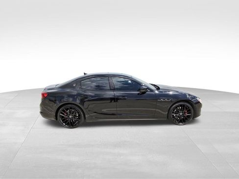 Used 2021 Maserati Ghibli S image 5