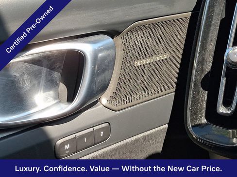 Certified 2024 Volvo XC40 B5 Plus w/ Protection Package Premier AWD/4WD image 24