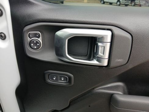 New 2026 Jeep Wrangler Unlimited Sport w/ Convenience Group image 20