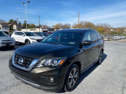 Used 2017 Nissan Pathfinder SV