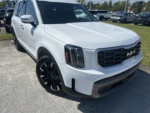 Used 2023 Kia Telluride SX Prestige image 3