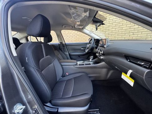 New 2025 Nissan Sentra SV w/ All-Weather Package image 9