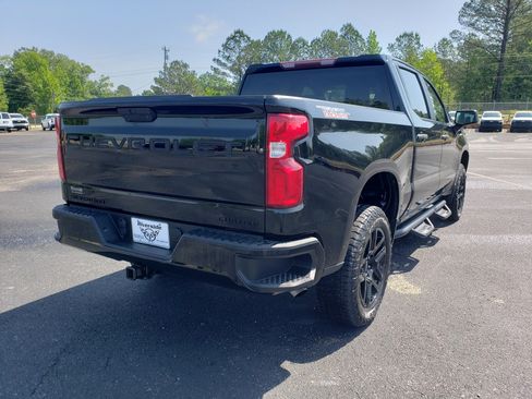 Used 2022 Chevrolet Silverado 1500 Custom Trail Boss w/ Safety Confidence Package AWD/4WD image 3