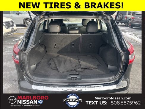 Certified 2022 Nissan Rogue Sport SV w/ Technology Package image 13