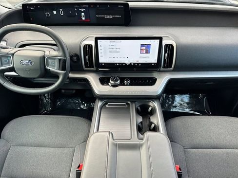 Certified 2025 Ford Expedition Max Active image 14