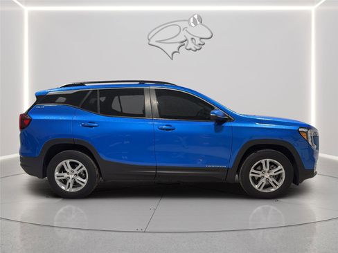 Used 2024 GMC Terrain SLE w/ Driver Convenience Package AWD/4WD image 6