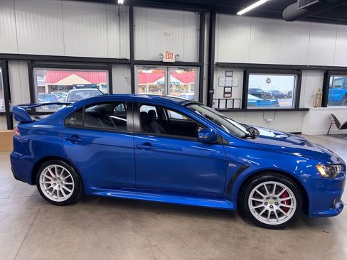 Used 2015 Mitsubishi Lancer Evolution GSR image 21