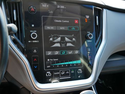 Used 2022 Subaru Outback Premium image 23