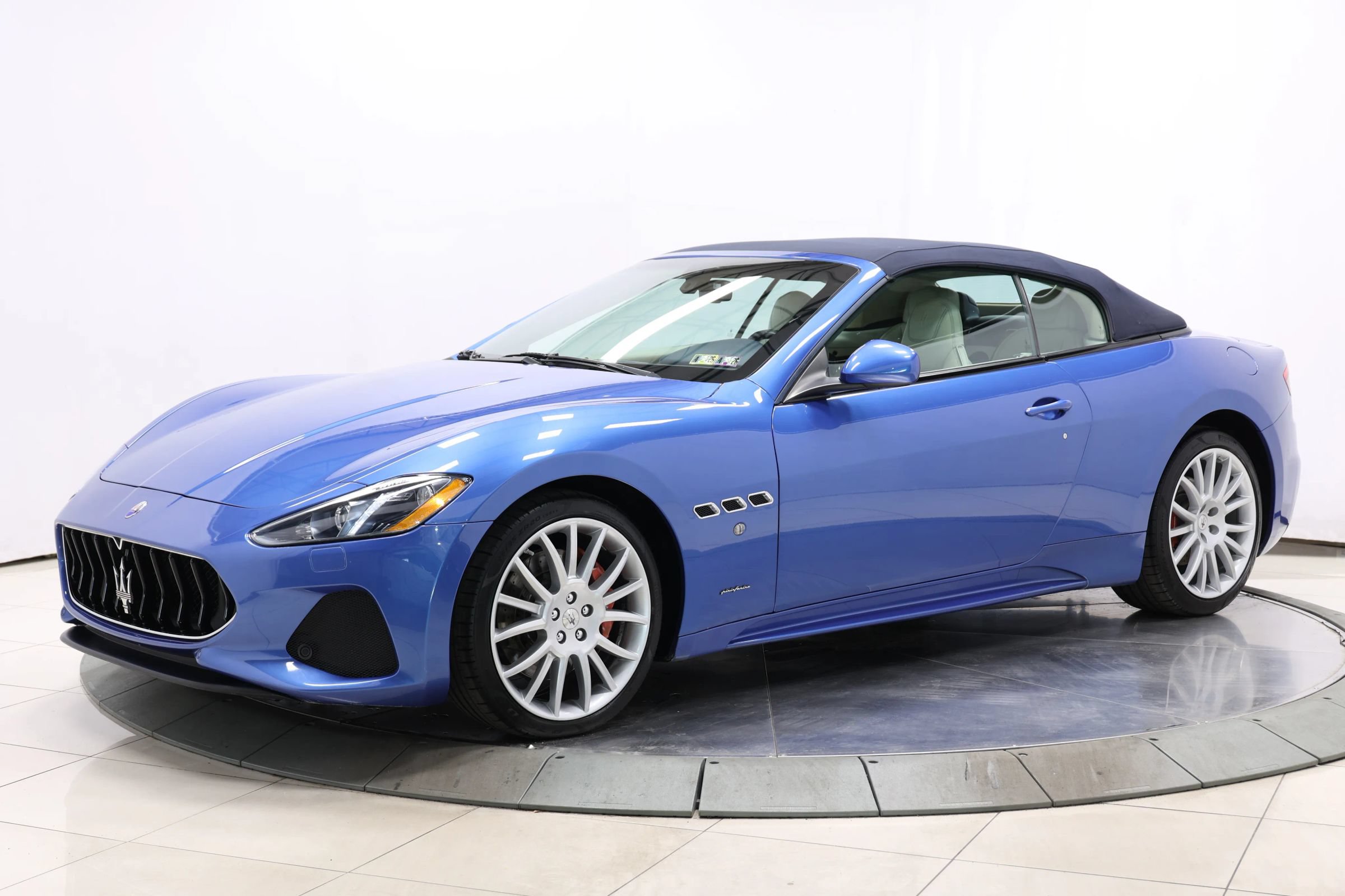 Used 2018 Maserati GranTurismo Sport RWD image 99