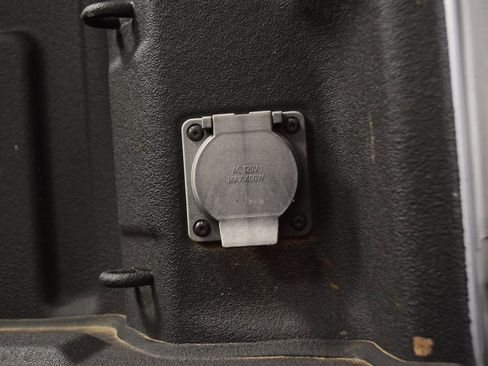 Used 2024 GMC Sierra 2500 Denali w/ Denali Reserve Package image 24