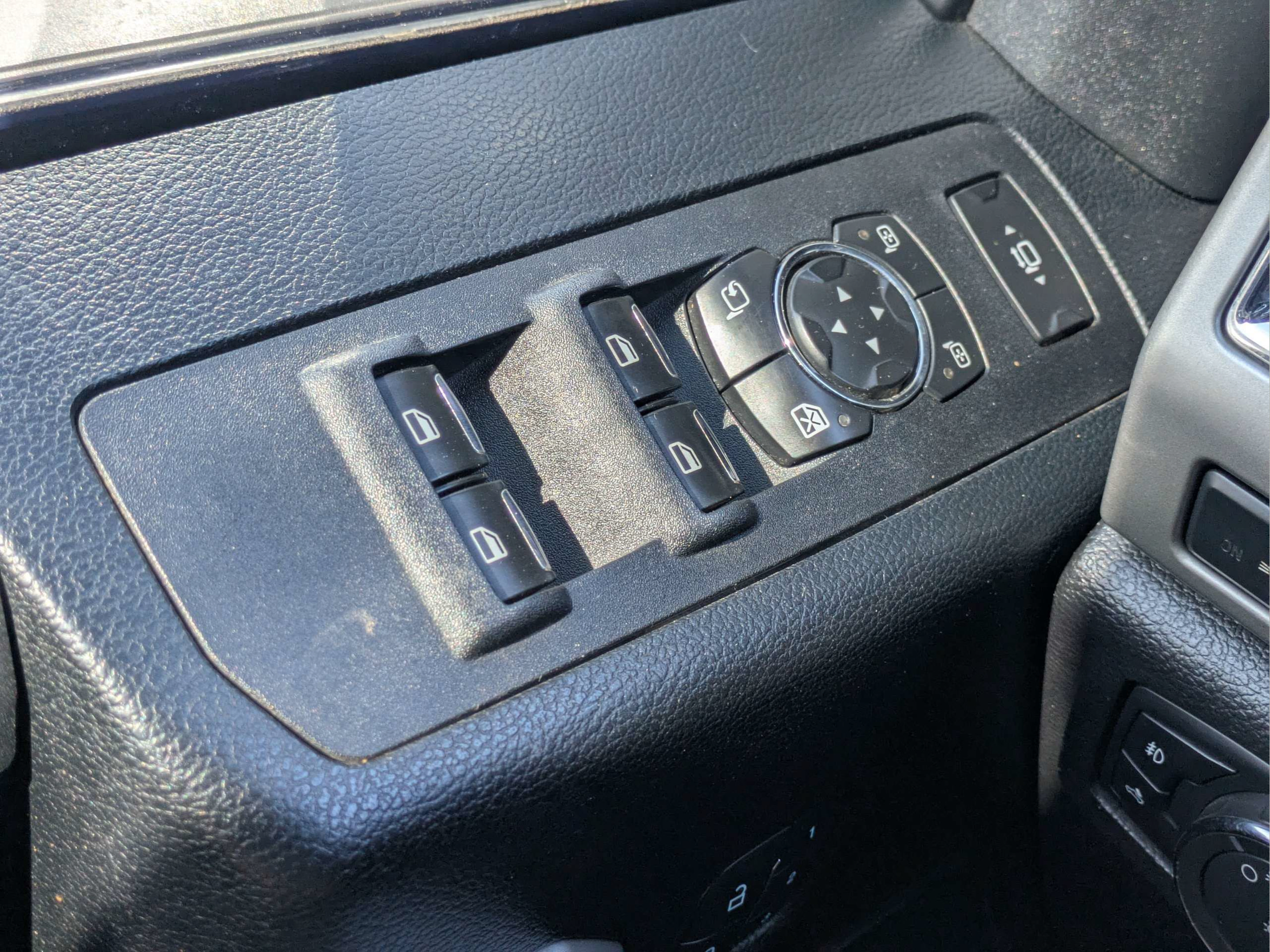 Used 2017 Ford F350 Lariat w/ Tow Technology Bundle AWD/4WD image 22