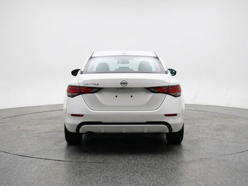Used 2025 Nissan Sentra SV image 7