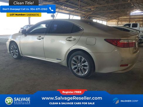 Used 2015 Lexus ES 300h w/ Navigation System Package FWD image 3