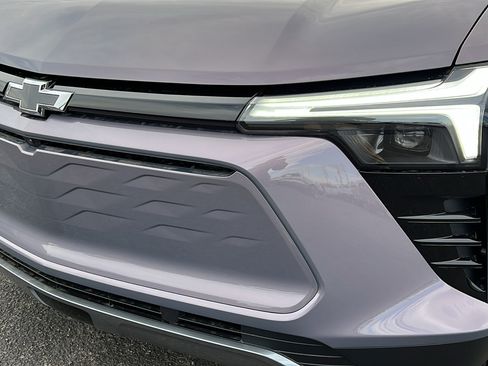 New 2026 Chevrolet Blazer EV LT AWD/4WD image 9