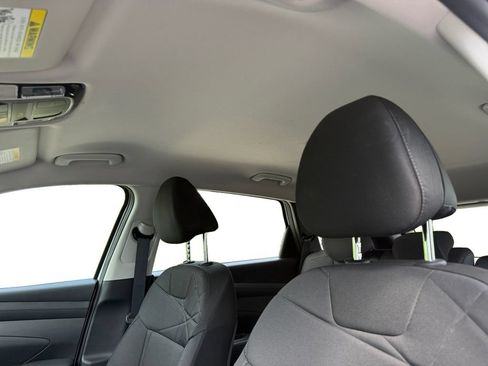 Used 2025 Hyundai Tucson SE AWD/4WD image 18