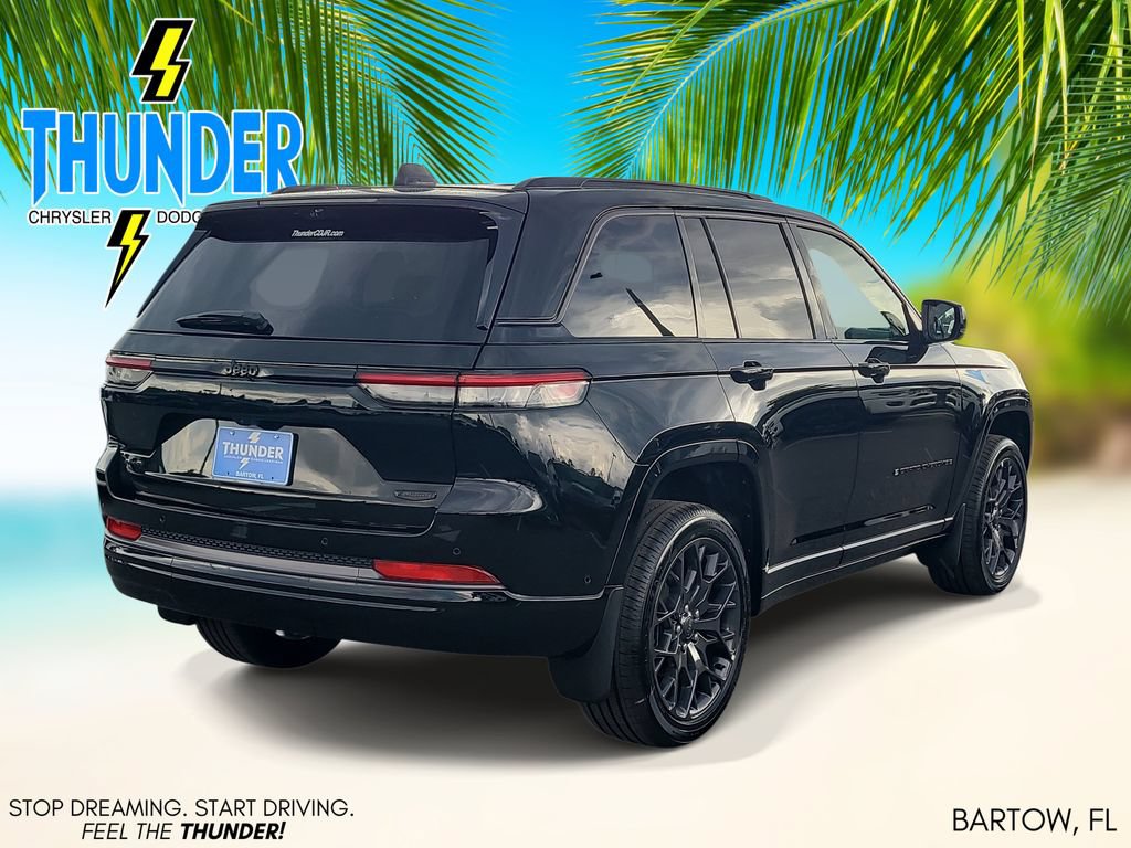 New 2026 Jeep Grand Cherokee Summit w/ Obsidian Package AWD/4WD image 4