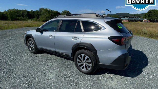 Used 2023 Subaru Outback Premium AWD/4WD image 6