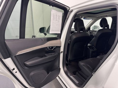 Used 2021 Volvo XC90 T8 Inscription w/ Advanced Package image 31